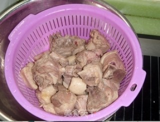 [enriching Calories in Early Winter] Stewed Duck with Potatoes recipe