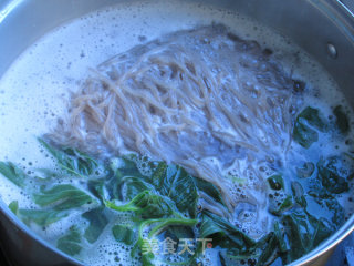 Squid and Purple Potato Noodle recipe