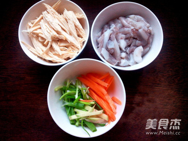 Fried Squid Head with Yuba recipe
