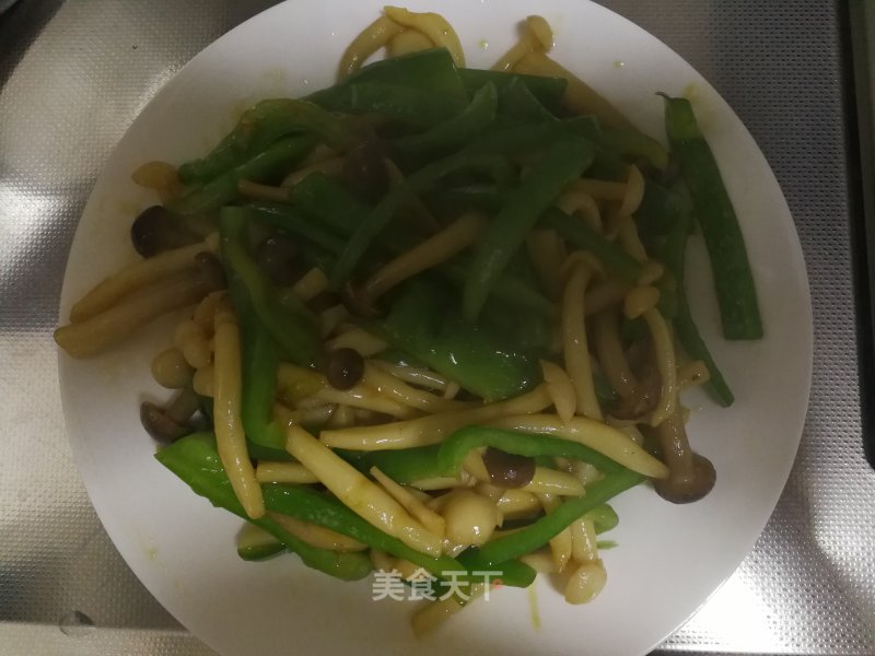 Stir-fried Green Pepper with Crab Mushroom