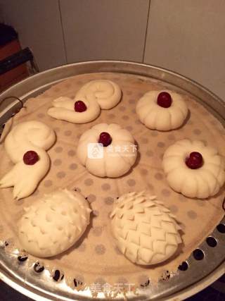 Chinese New Year Fancy Steamed Bun with Bean Paste recipe