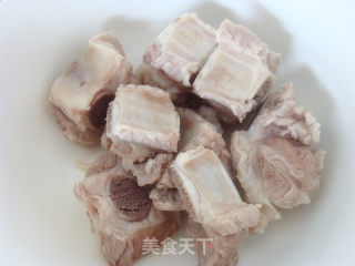 Rabbit Private Kitchen-stewed Ribs with Chicken Comatus and Mushroom recipe