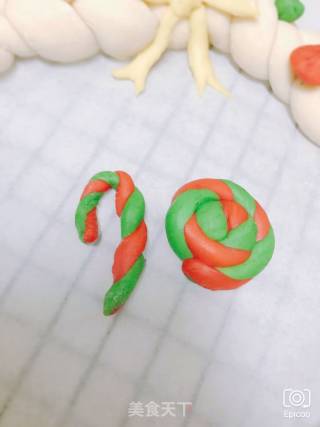 Christmas Wreath Cheese Bread recipe