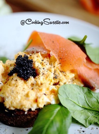 Scrambled Eggs with Smoked Salmon and Caviar recipe
