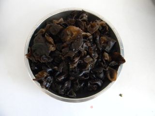 Fried Fungus with Sliced Pork recipe