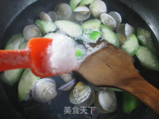 Clam Loofah Soup recipe