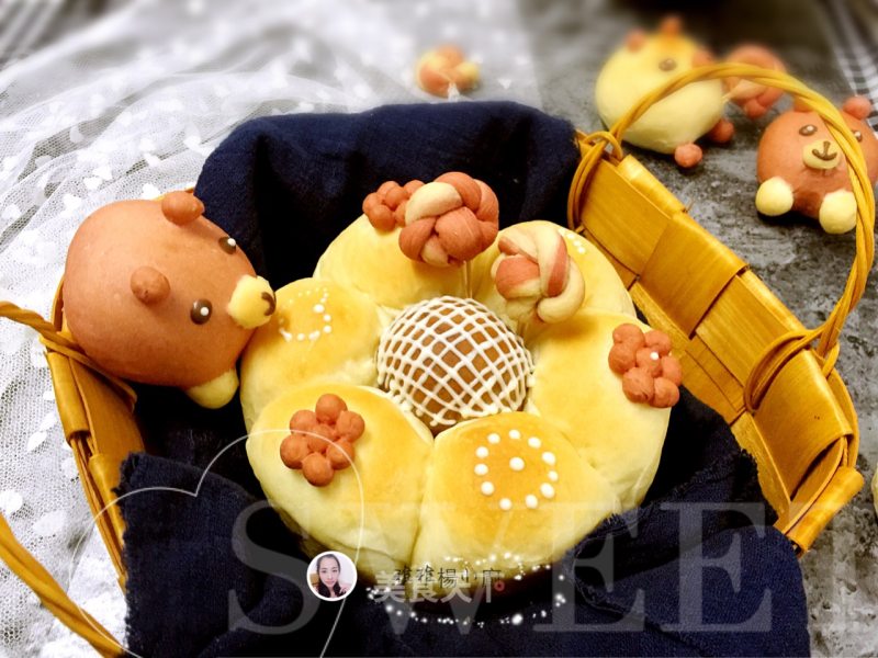 Garland with Flaming Bread recipe