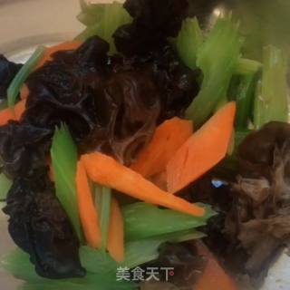 Celery with Fungus recipe