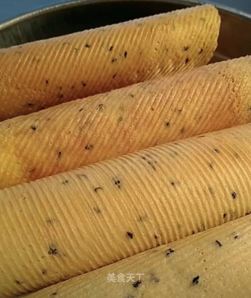 Black Sesame Egg Roll recipe