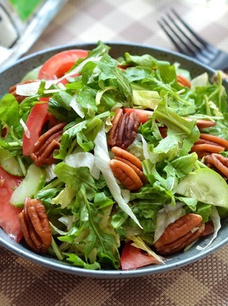 Pecan Vegetable Salad recipe