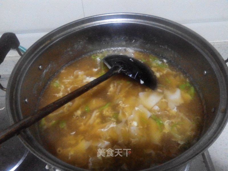 The Noodle Soup Just Made, It Was Cold, and I Fell into The Bowl of Noodle Soup So Much that It Was So Cool! recipe