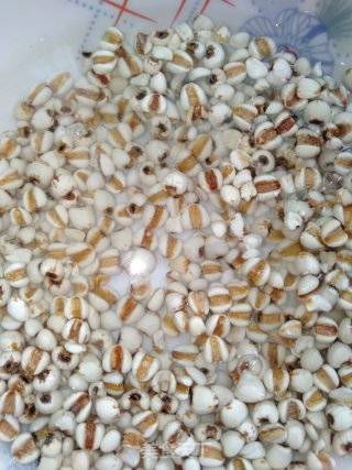 Coix Seed and Mung Bean Soup recipe