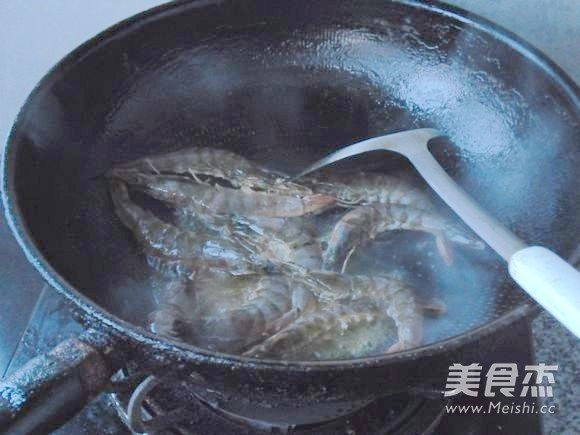 Fried Shrimp with Chopped Pepper recipe