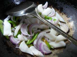 Stir-fried Rice Cake with Pepper and Onion recipe