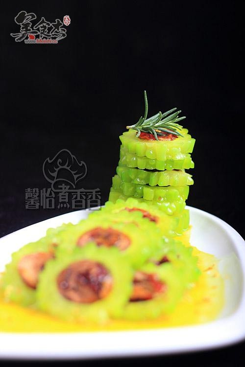 Stuffed Bitter Gourd with Red Dates recipe