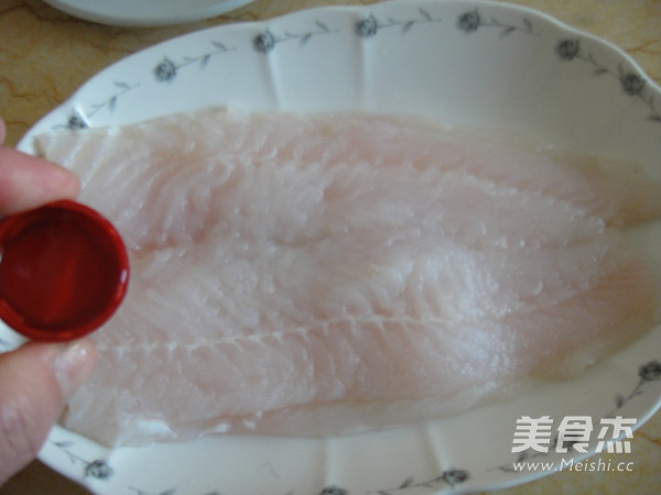 Steamed Chopped Pepper Long Li Fish recipe