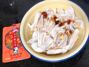 [stir-fried Boneless Duck Feet] recipe