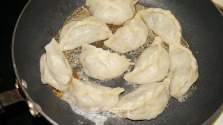 Iced Leek Fried Dumplings recipe