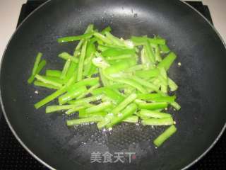 Spicy Stir-fried Bitter Gourd recipe