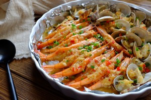 Grilled Clams and Shrimps with Enoki Mushrooms and Garlic recipe