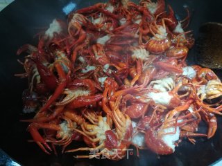 Spicy Crayfish Hot Pot recipe