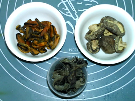 Mushroom, Fungus, Mussel Soup recipe