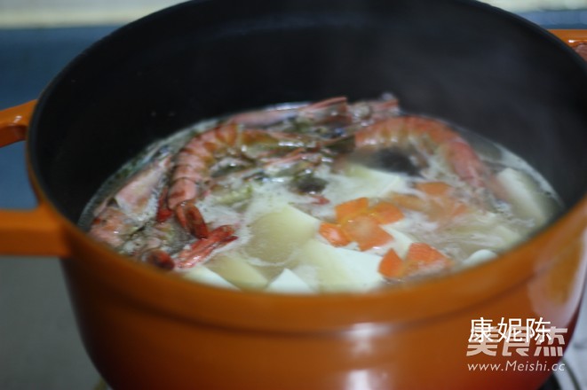 Assorted Prawns in Casserole recipe