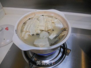 Salted Fish Head Frozen Tofu Pot Recipe - Simple Chinese Food