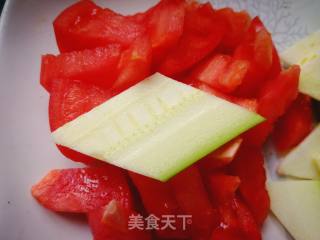 Stir-fried Summer Squash with Tomatoes recipe