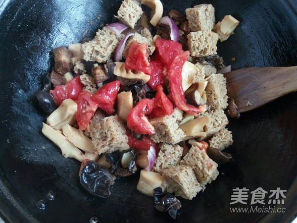 Grilled Mushrooms, Bamboo Shoots and Grilled Bran recipe