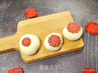 Carnation Buns recipe