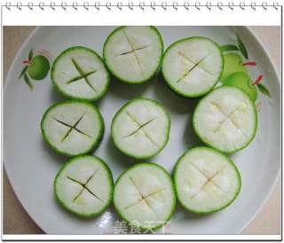 Steamed Loofah with Garlic recipe