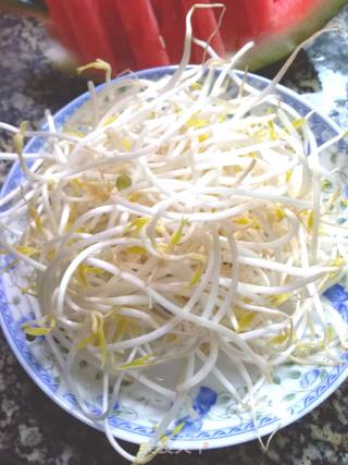 Mung Bean Sprouts Mixed with Yuba recipe