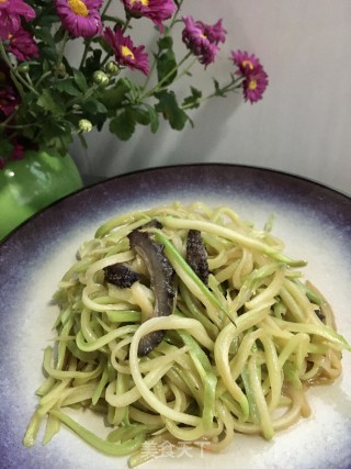 Chayote Stir-fried Sea Cucumber recipe