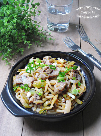Steamed Noodles with Mustard Ribs