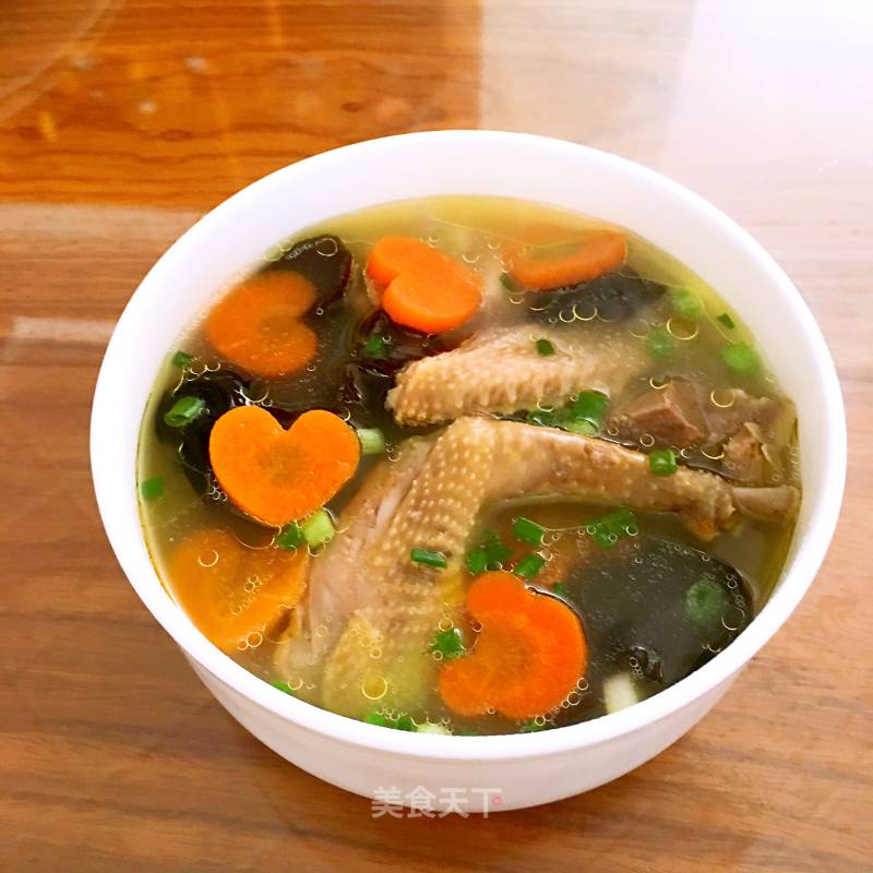 Pigeon Carrot Fungus Soup recipe