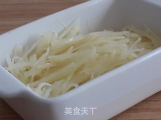 Shredded Potatoes with Homemade Salad recipe
