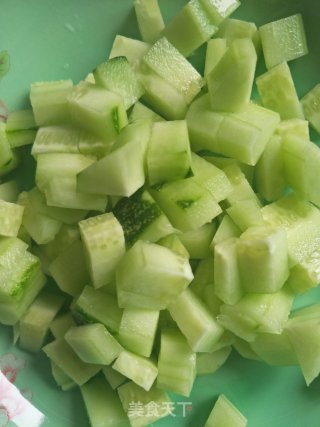 Stir-fried Cucumber with Green Beans recipe