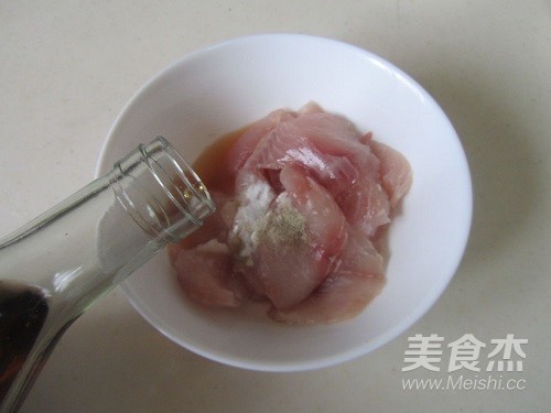 Stir-fried Colorful Fish Fillet with Snow Peas recipe