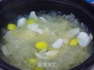 [healthy Soup Pot] Tremella, Lily, Ginkgo Soup recipe