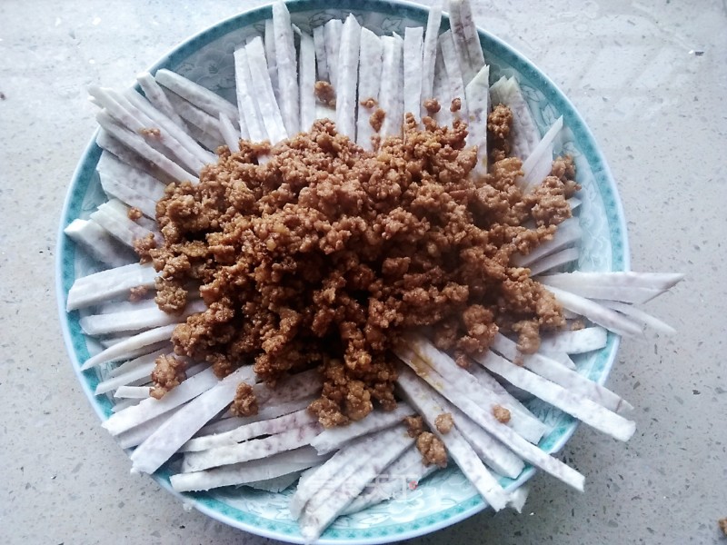 Minced Meat and Taro Shreds recipe