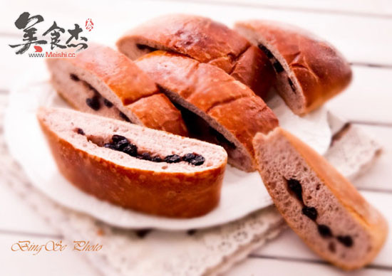 Red Wine Raisin Bread recipe