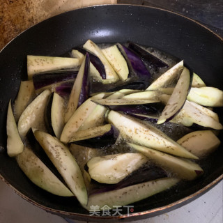 Eggplant Salted Fish Claypot recipe