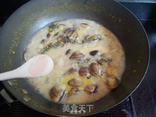 Clam Ang Thorn Fish Soup recipe