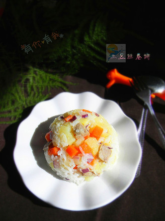 Carrot Potato Ham Braised Rice
