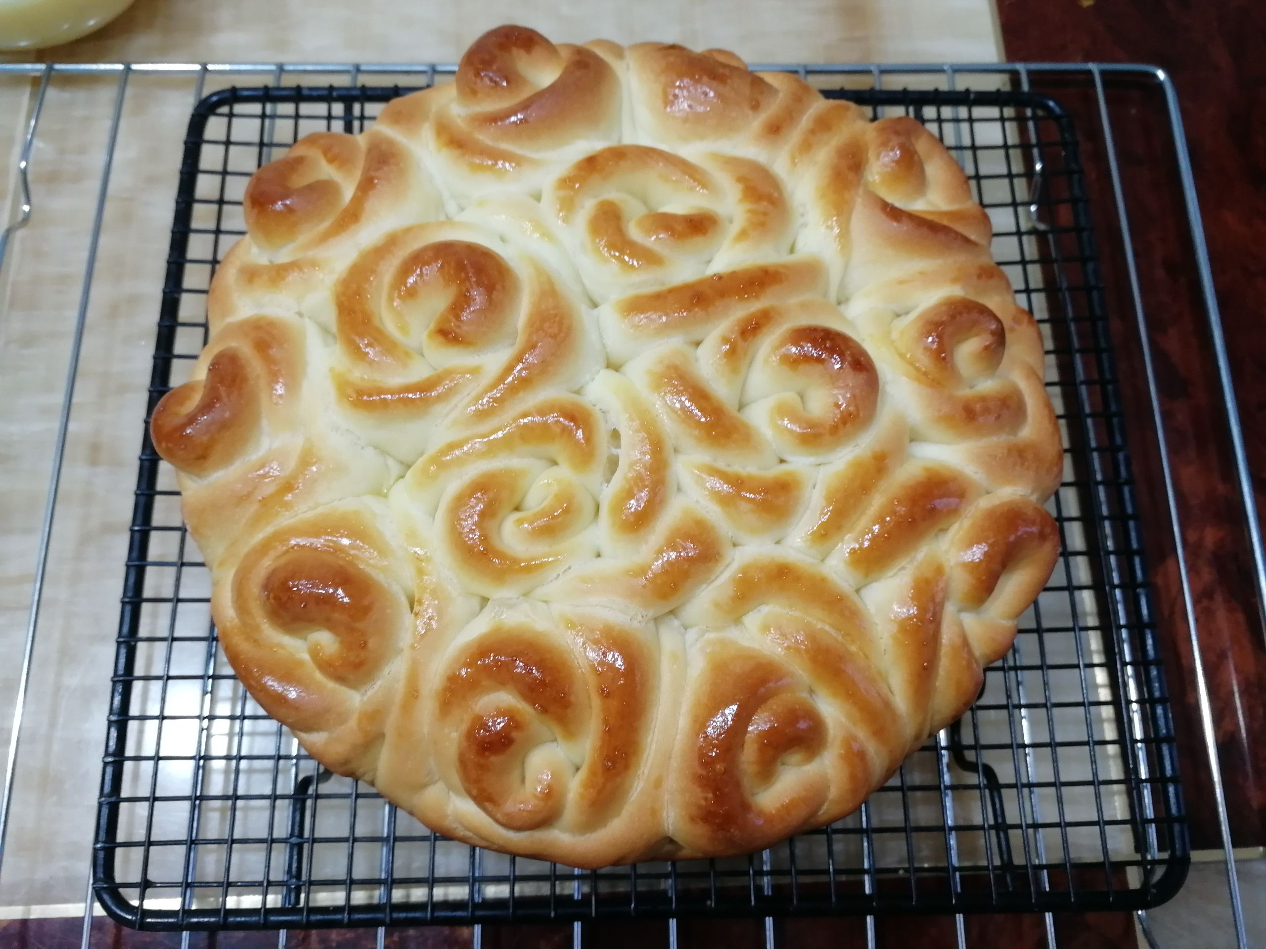 Roses Squeeze Bread recipe
