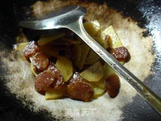 Stir-fried Potatoes with Spicy Sausage recipe