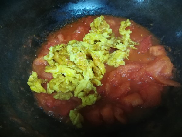 Tomato and Egg Noodles recipe