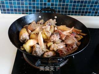 Stewed Chicken with Yellow Mushroom recipe