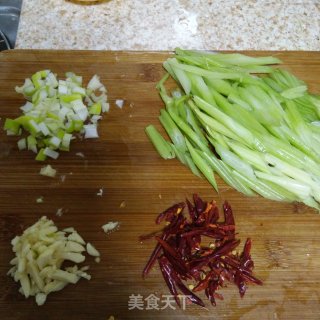 Celery and Potato Shreds recipe